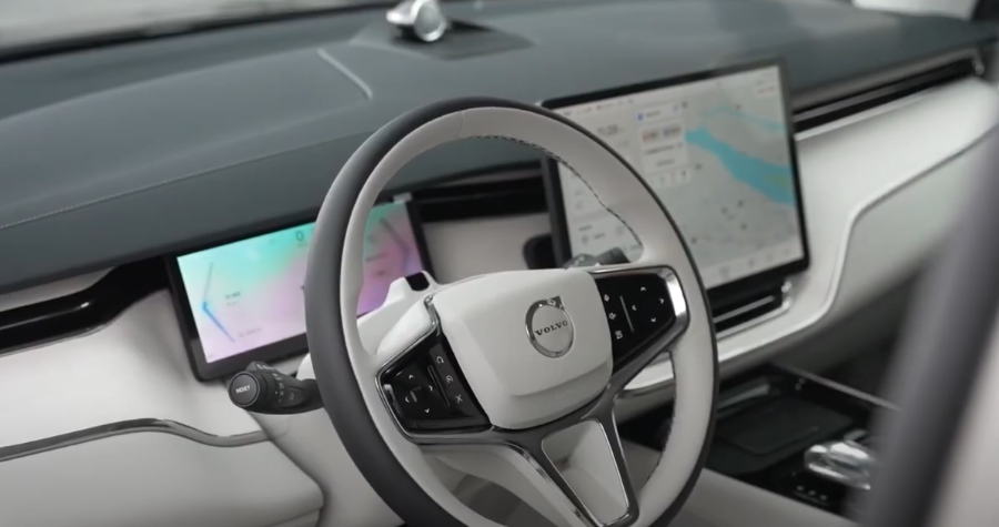 Минивэн Volvo EM90